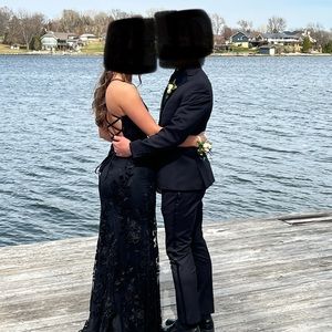 Nina Cannaci Embroidered gown